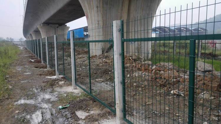 鐵路線路防護(hù)柵欄
